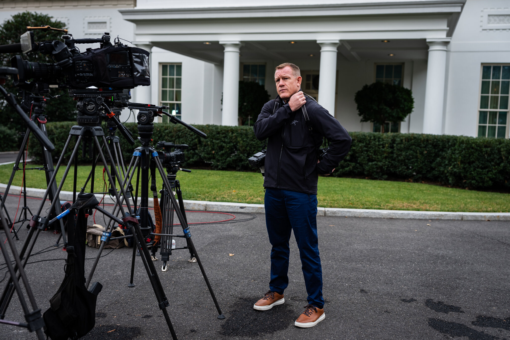Trump Welcomes A.P.'s Photographers. Its Reporters? Not So Much.