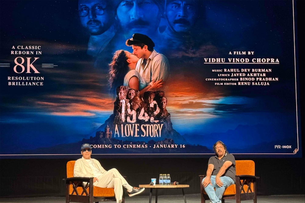 Vidhu Vinod Chopra and Abhijat Joshi Deliver Candid Stories, On-Stage Flourishes at International Film Festival of India