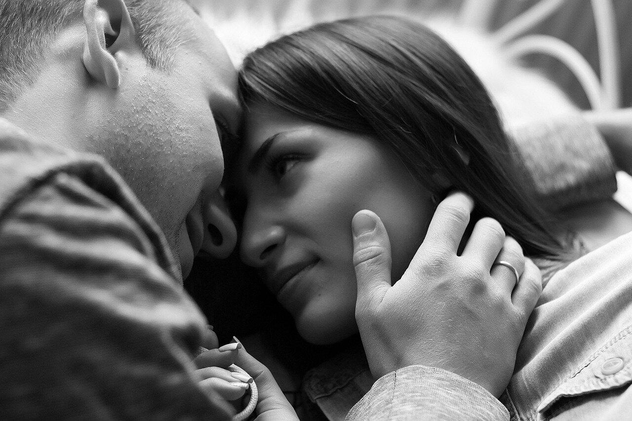 Critics voice their concerns about the normalization of unhealthy relationship dynamics portrayed in reality television shows
