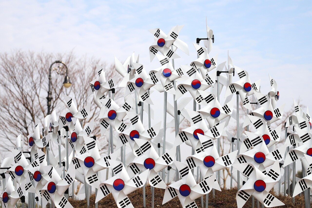 South Korean officials engage in discussions, weighing the implications of their response to the recent detention on diplomatic relations with China