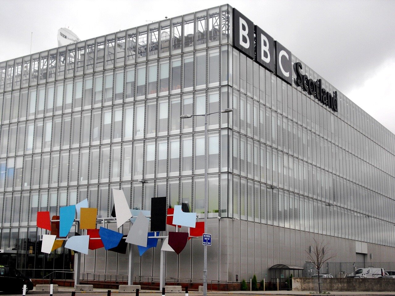 A screenshot of the BBC Inside Science website, featuring articles and podcasts designed to enhance public understanding of current scientific issues