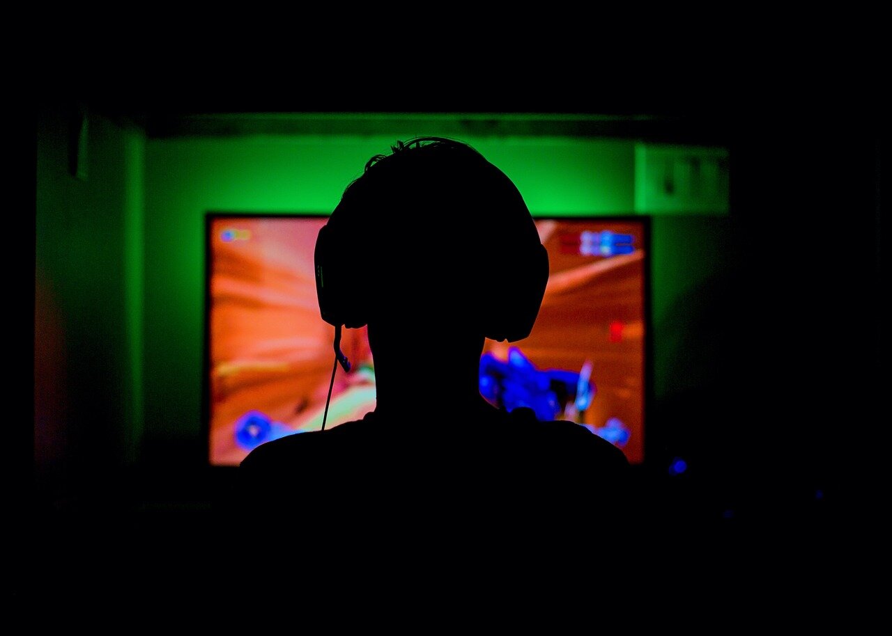 A discussion panel featuring key stakeholders from the esports industry, including tournament organizers and game developers, deliberating on the impact of costreaming on viewership metrics