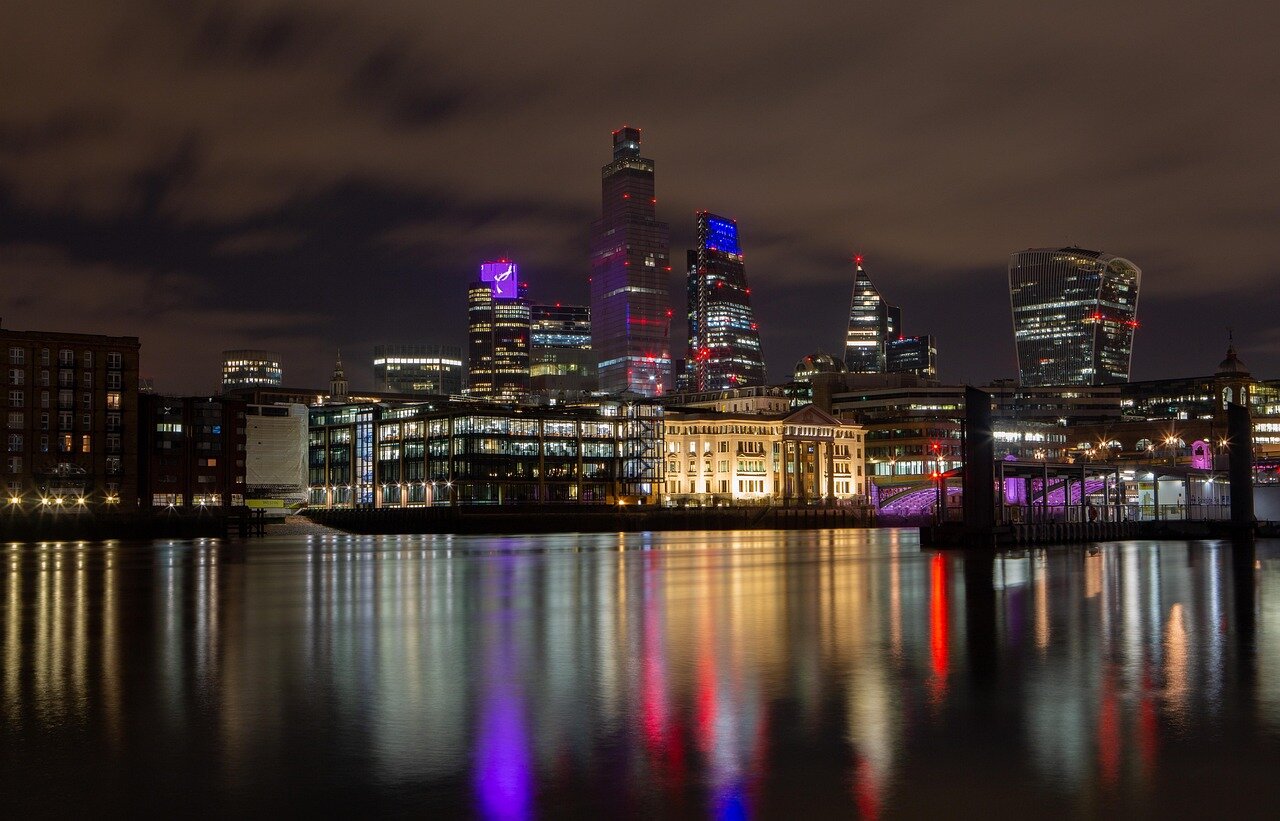 Environmental scientists collect water samples from the River Thames to analyze the presence of microplastics, highlighting concerns about ecosystem health and public safety.