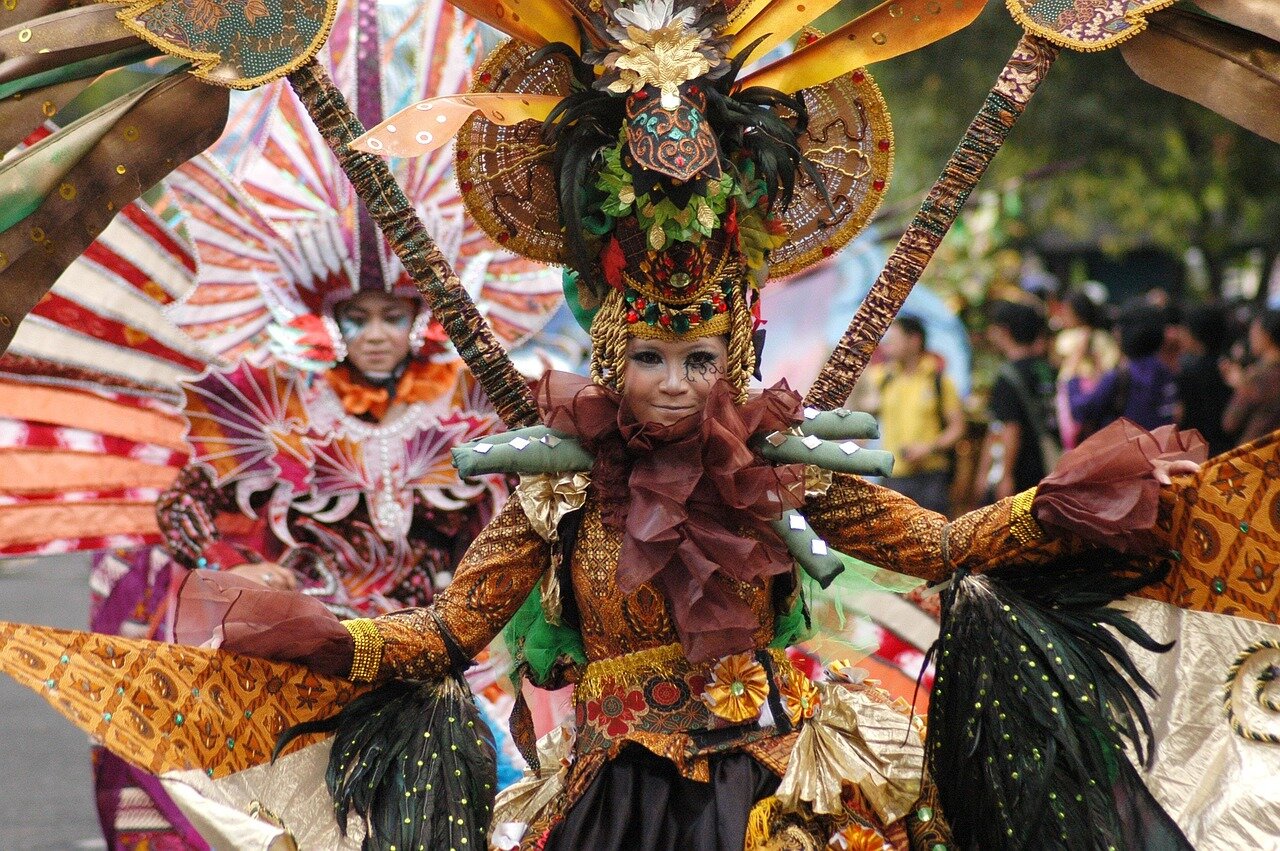 The former Culture Secretary delivers a statement outside government offices, expressing concerns over misinformation and calling for greater accountability in media practices.