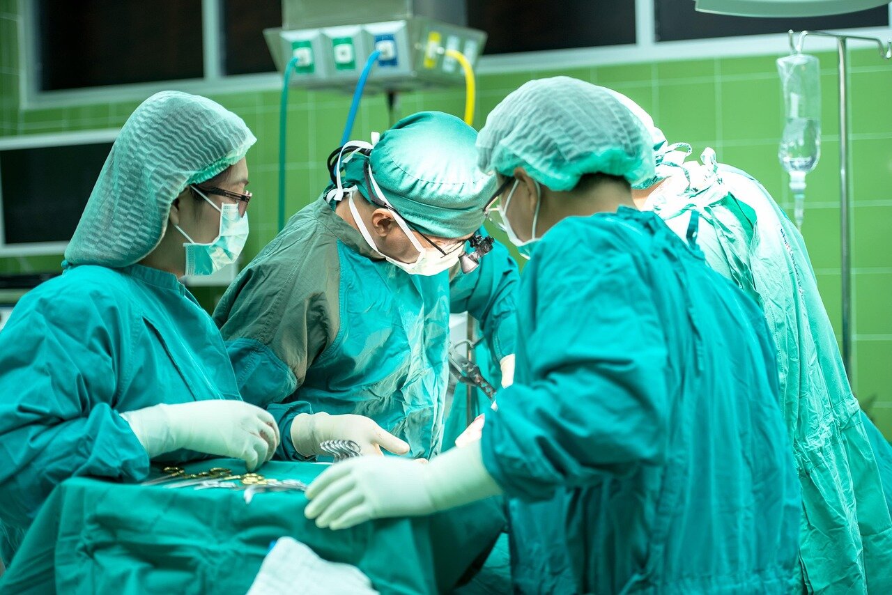 Medical researchers collaborating to validate the efficacy of new noninvasive tests for diagnosing endometriosis